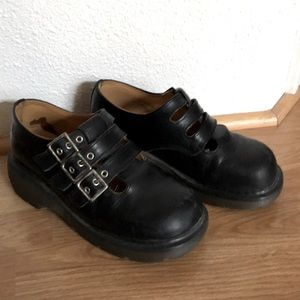 Vintage Doc Martens 3-buckle Oxford